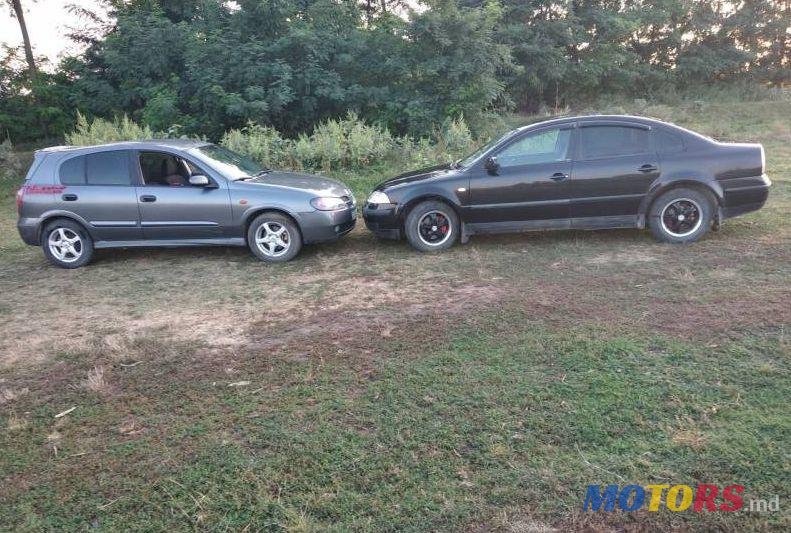 2002' Nissan Almera photo #1