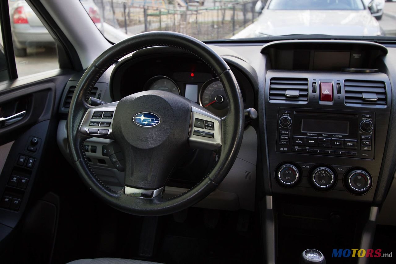 2012' Subaru Forester photo #3