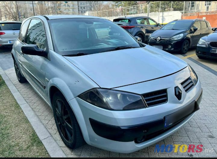2004' Renault Megane photo #1