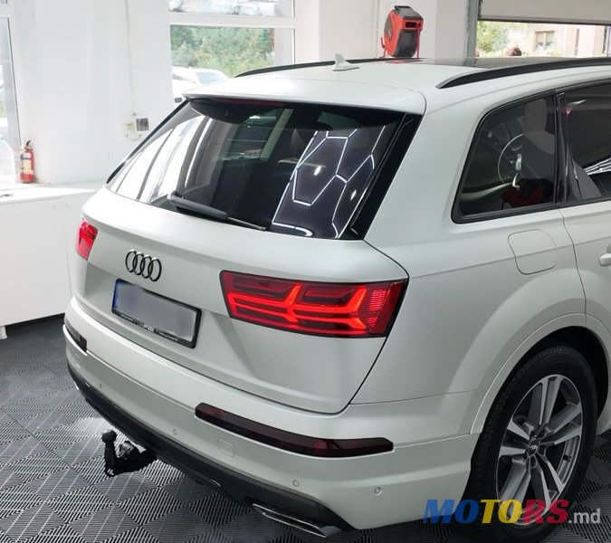 2015' Audi Q7 photo #2