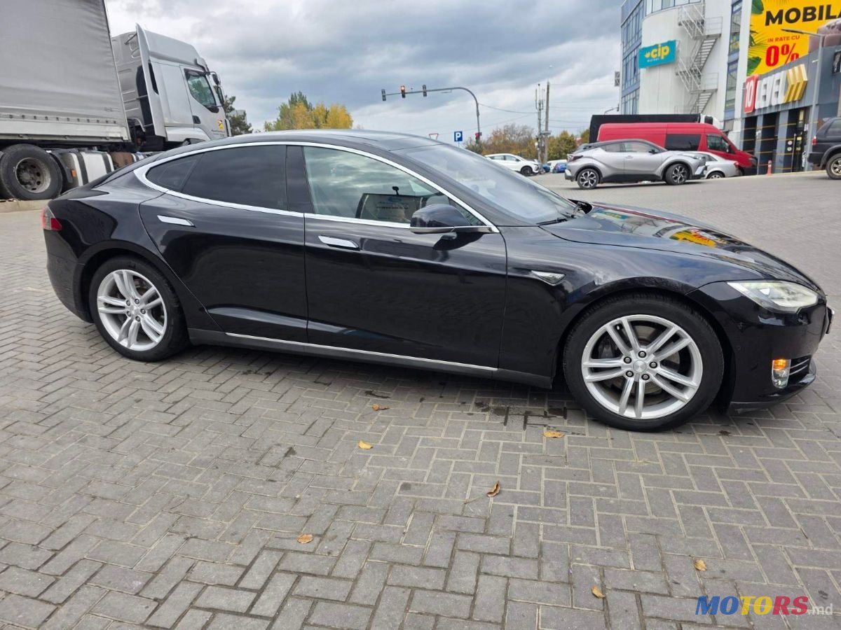 2015' Tesla Model S photo #4