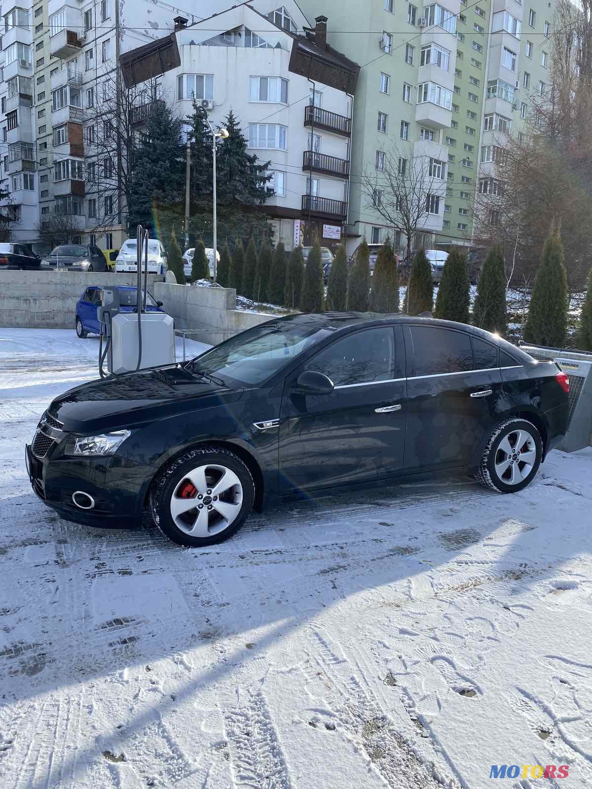 2010' Chevrolet Cruze Седан photo #6