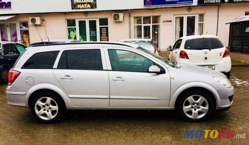 2007' Opel Astra photo #1