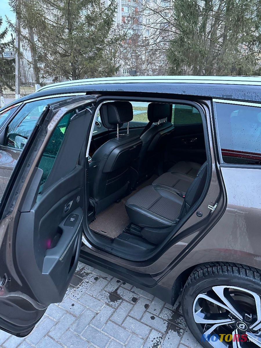 2017' Renault Grand Scenic photo #5