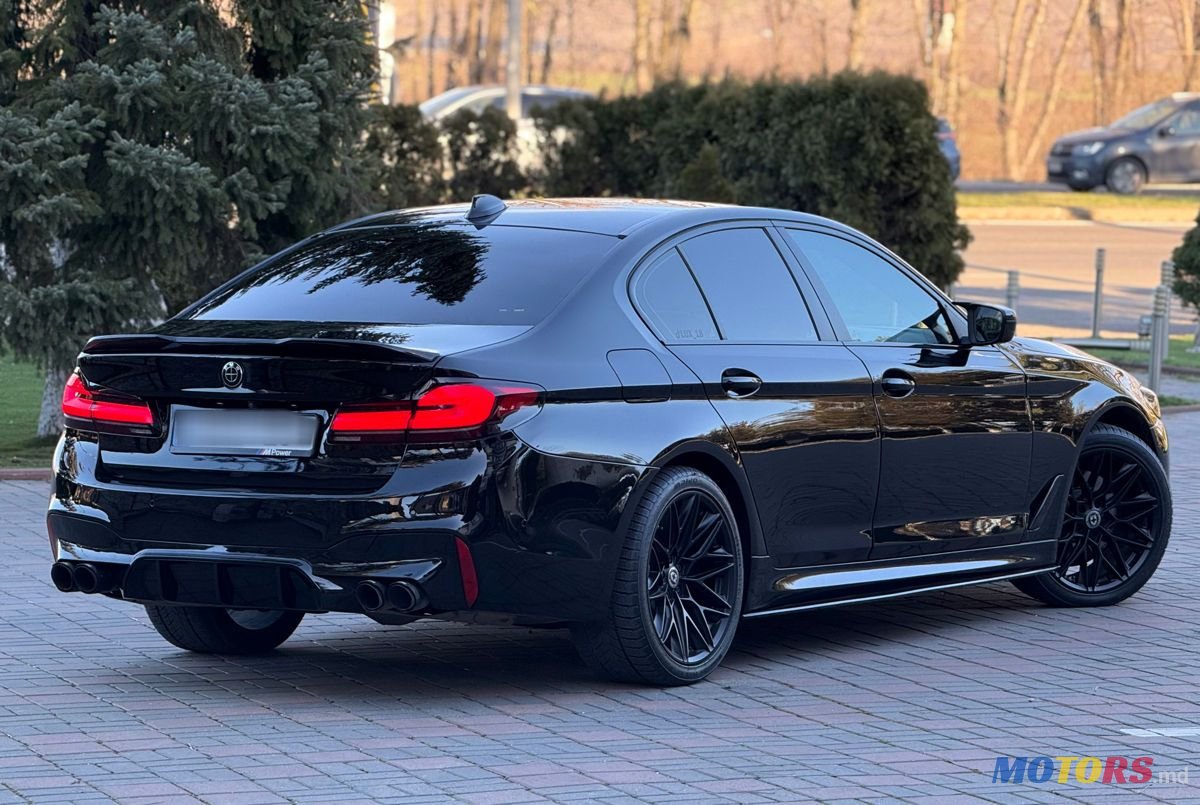 2021' BMW 5 Series photo #3