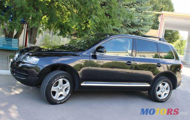 2006' Volkswagen Touareg photo #1