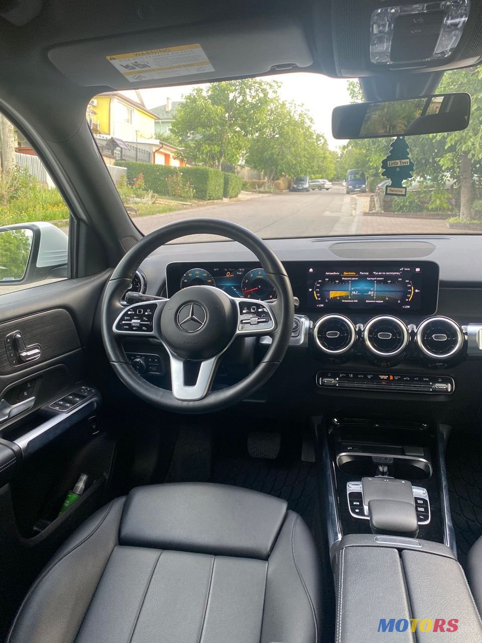 2019' Mercedes-Benz GLB photo #4