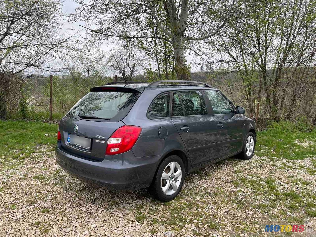 2011' Skoda Fabia photo #5