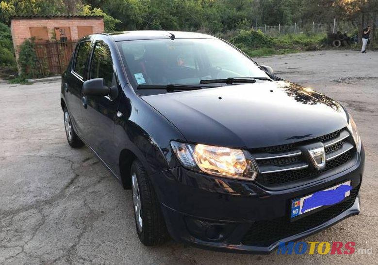 2012' Dacia Sandero photo #1