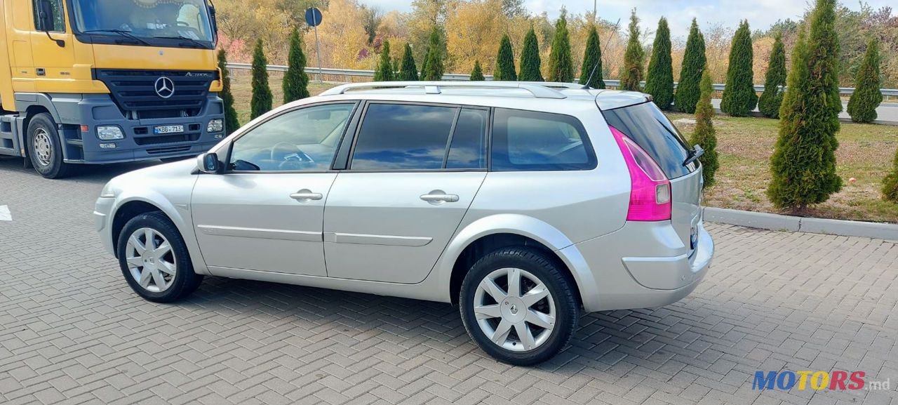 2007' Renault Megane photo #5