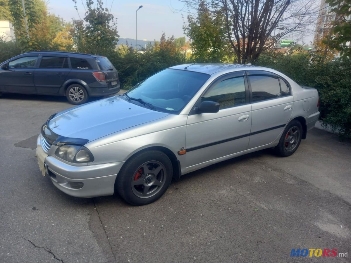 1998' Toyota Avensis photo #3