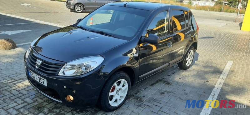 2010' Dacia Sandero photo #3