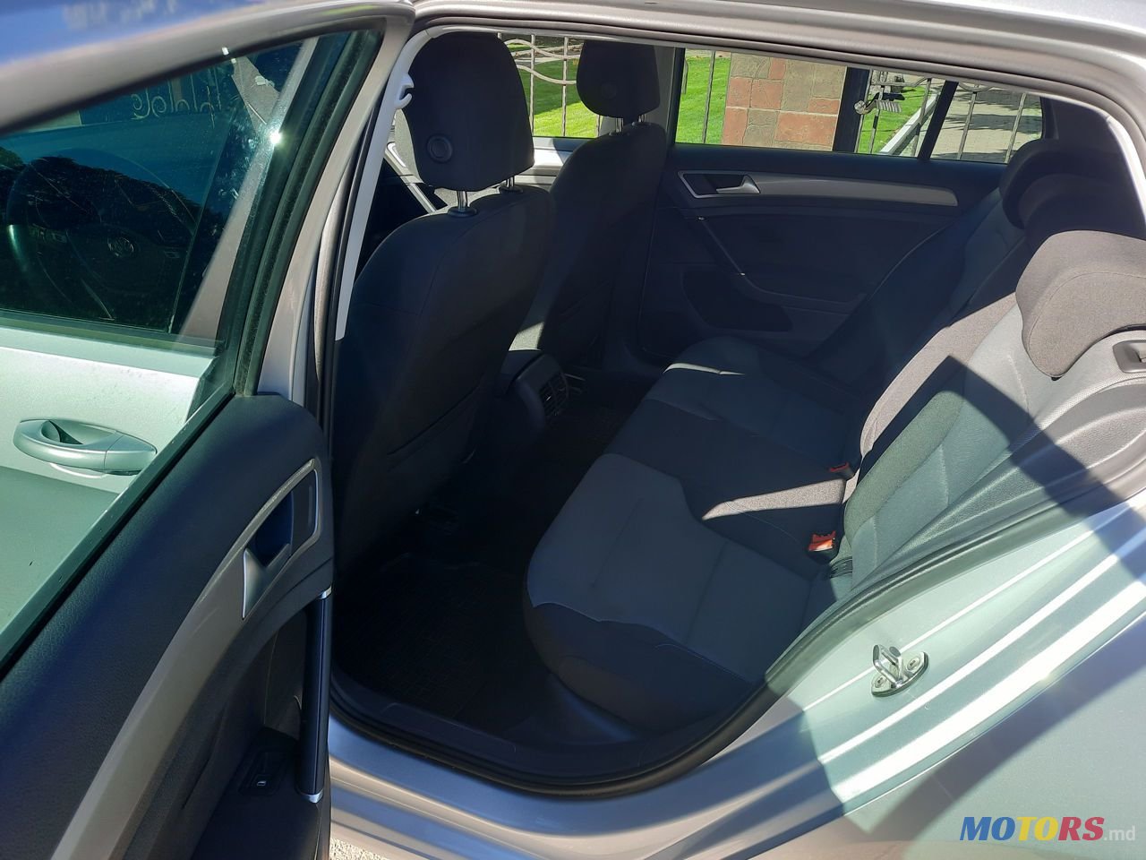 2014' Volkswagen Golf photo #5