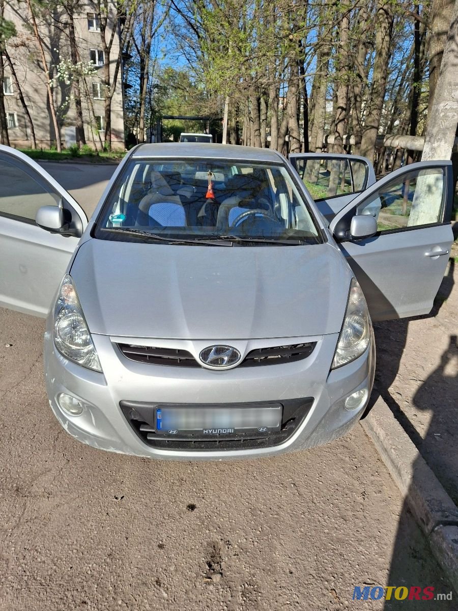 2009' Hyundai i20 photo #1