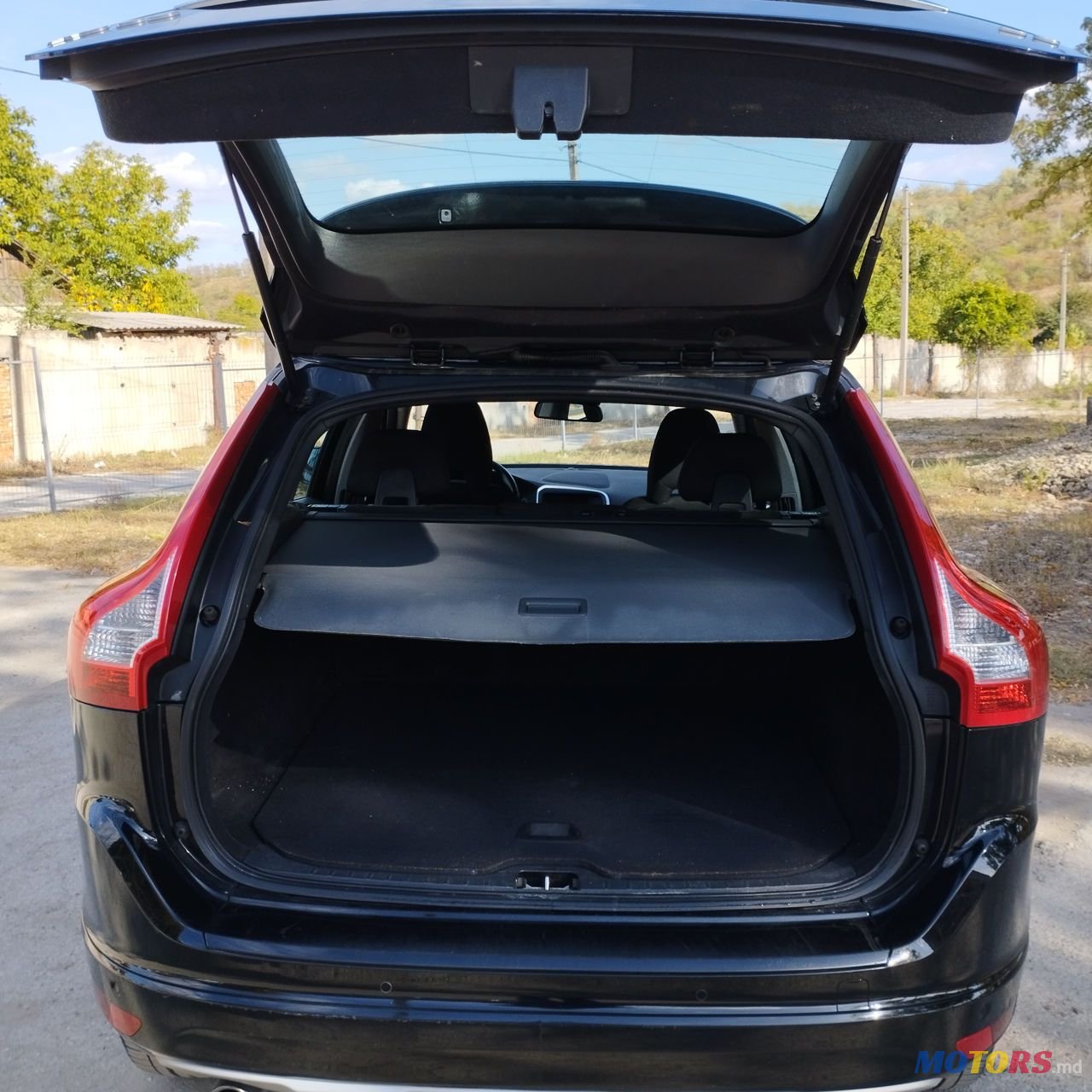 2016' Volvo XC60 photo #1
