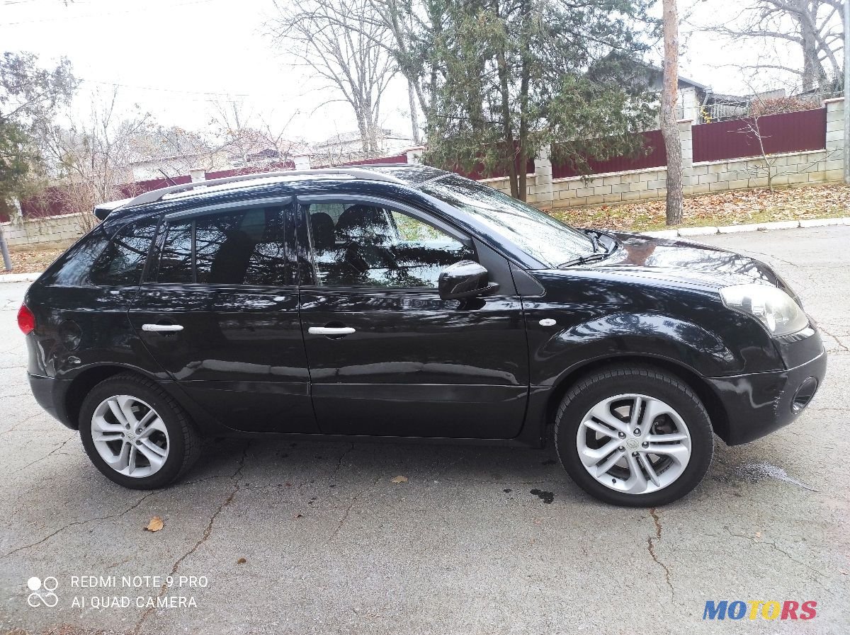 2010' Renault Koleos photo #5