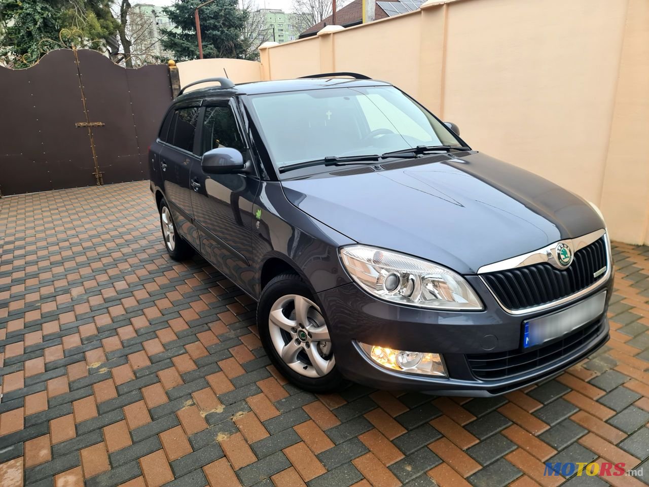 2012' Skoda Fabia photo #2