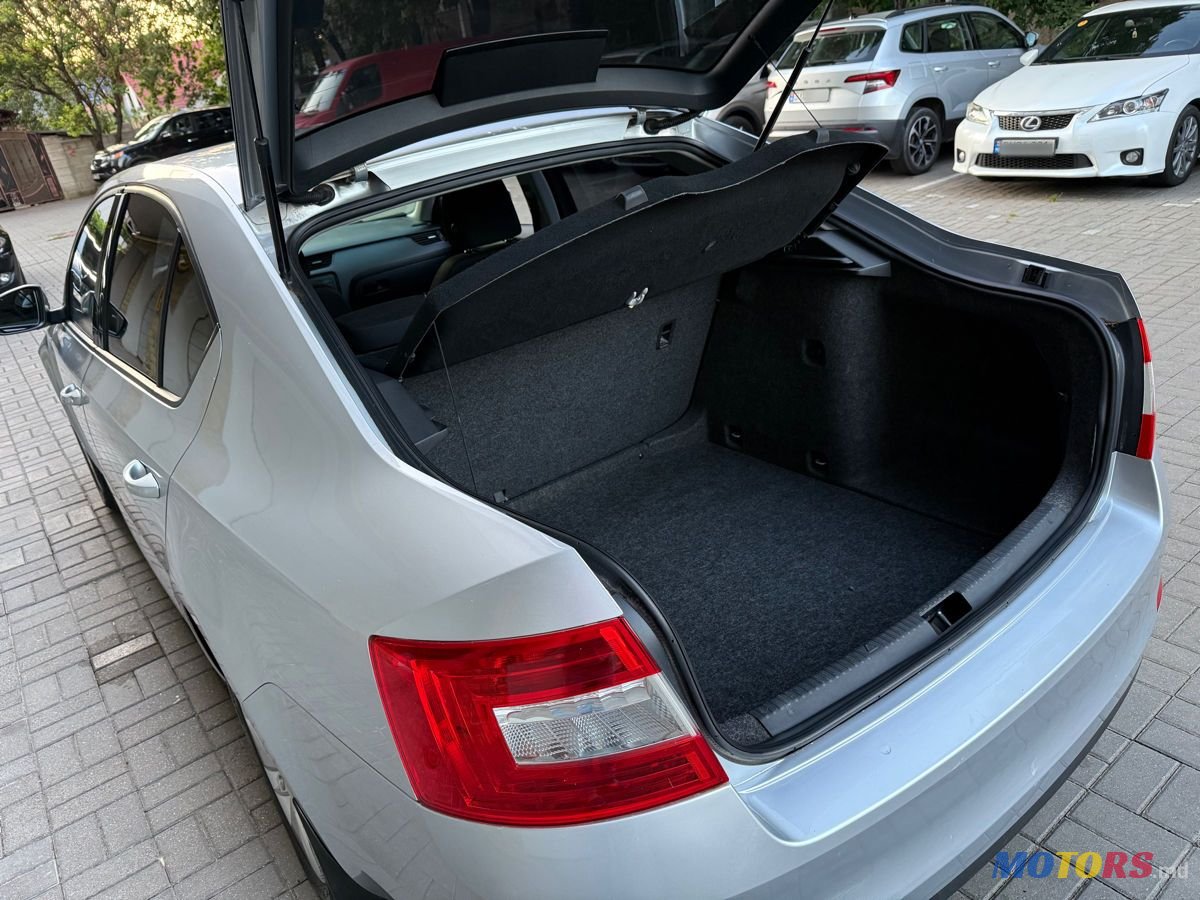 2013' Skoda Octavia photo #6