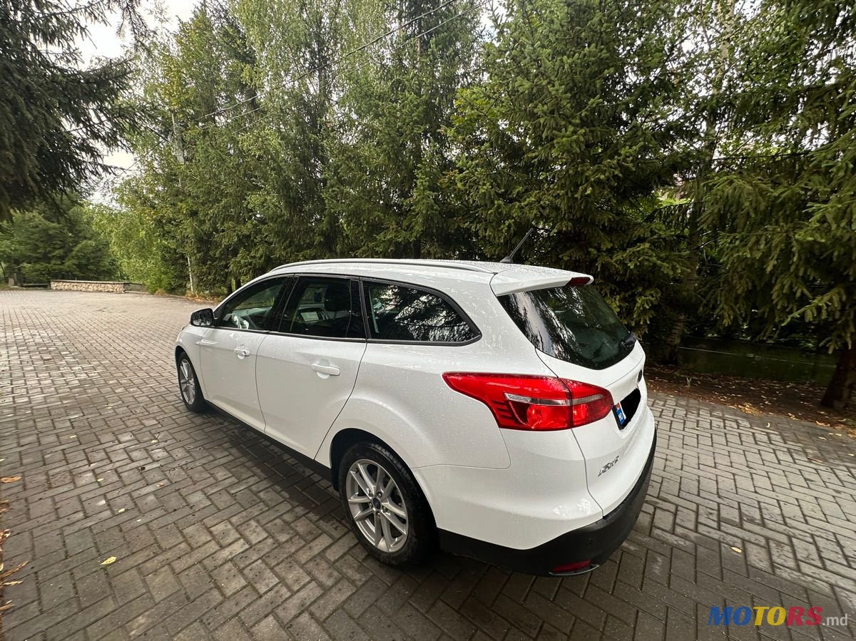 2017' Ford Focus photo #4