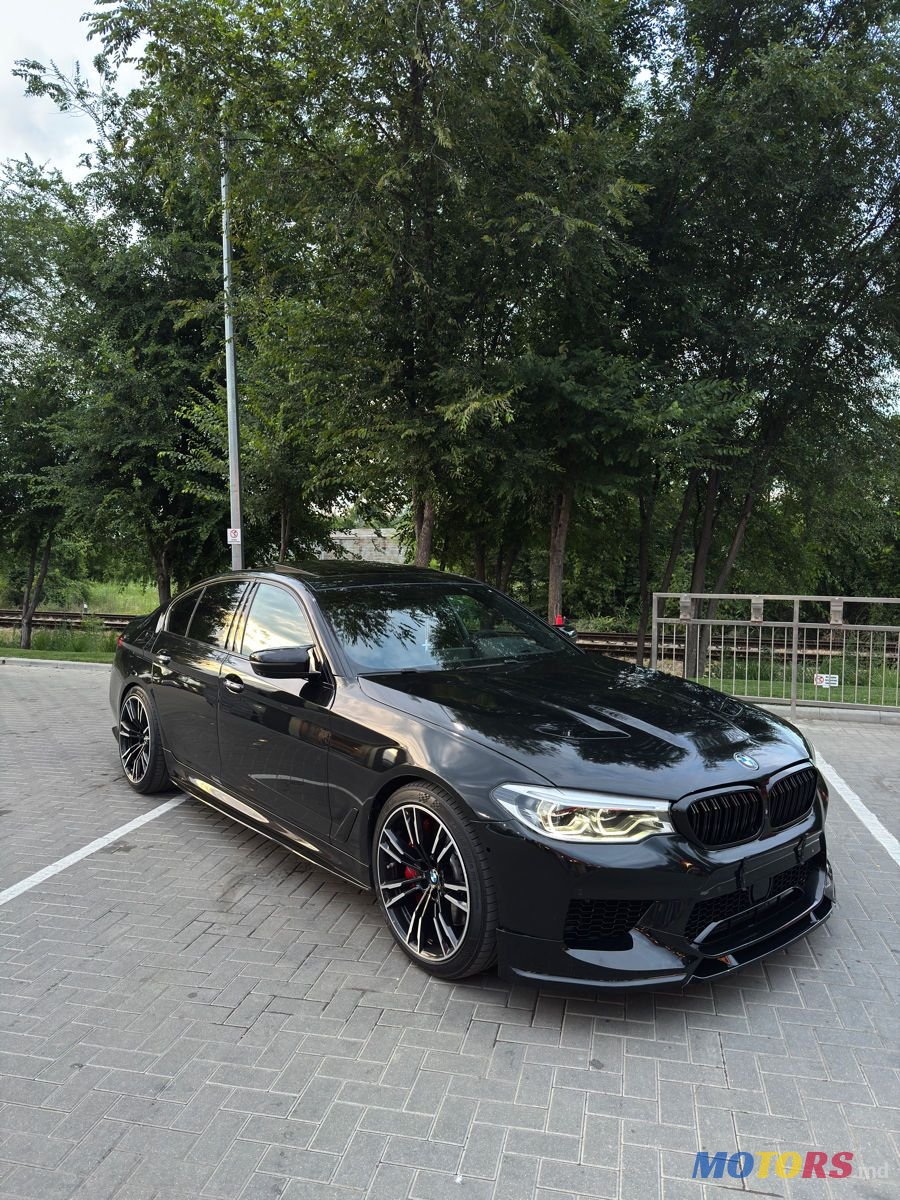 2017' BMW 5 Series photo #2