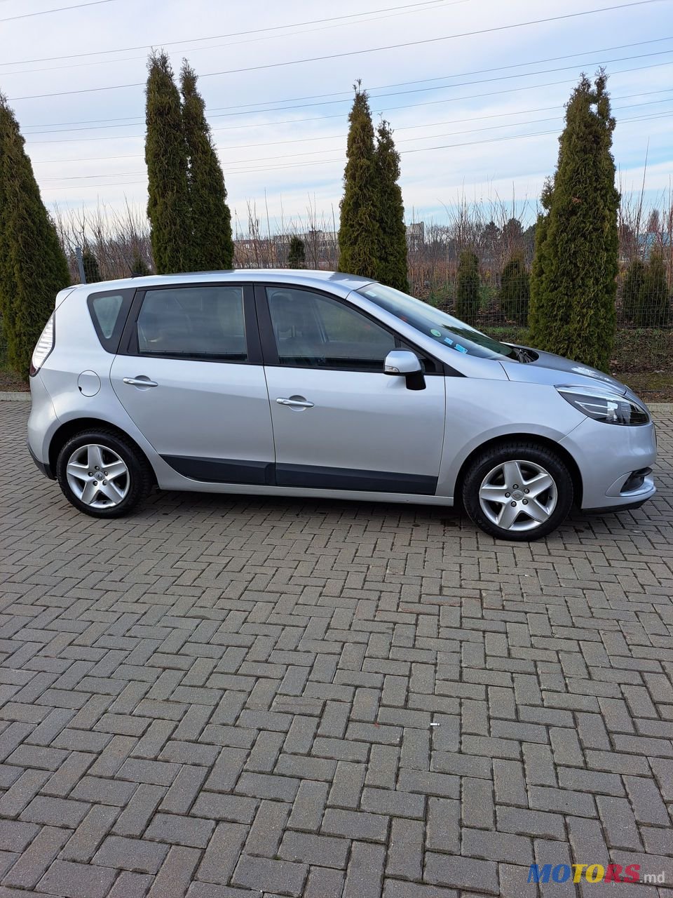 2012' Renault Scenic photo #6