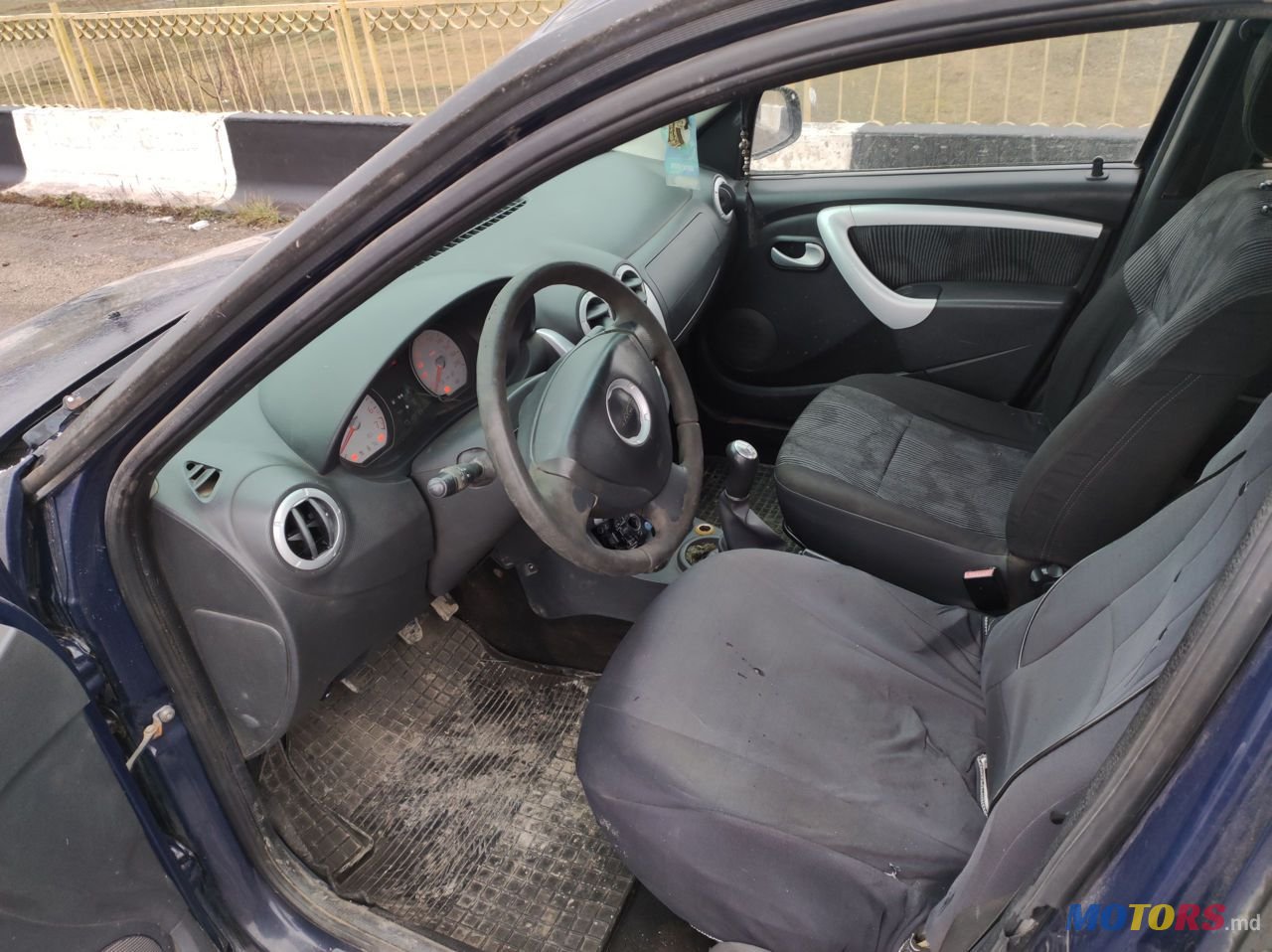 2010' Dacia Logan photo #6