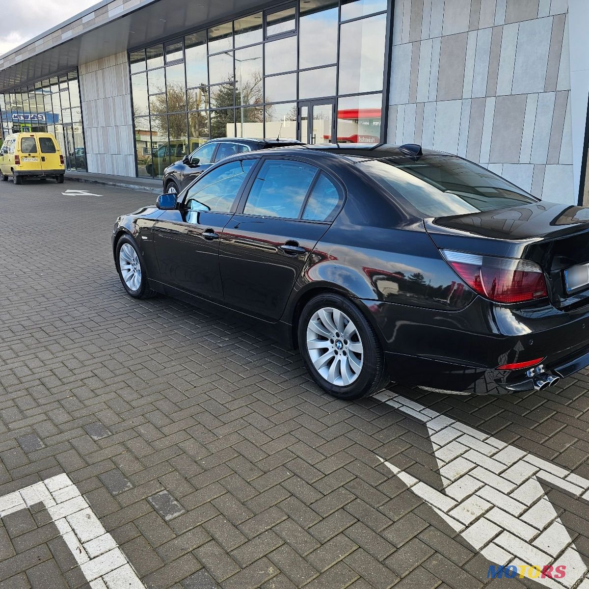 2005' BMW 5 Series photo #3