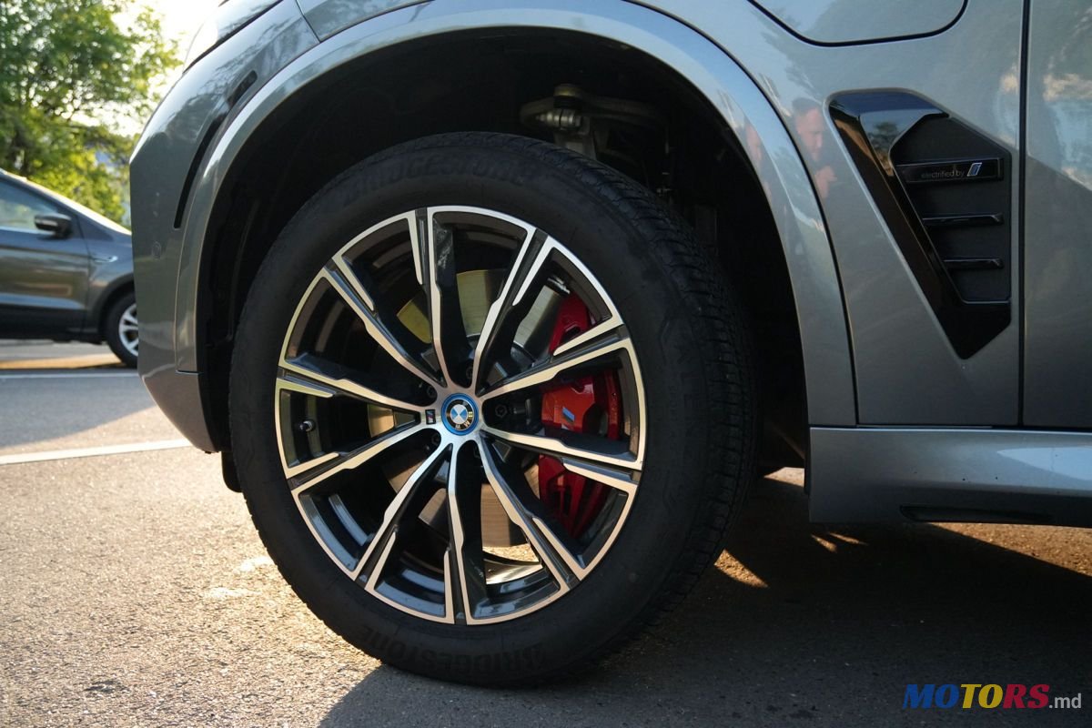 2024' BMW X5 photo #5