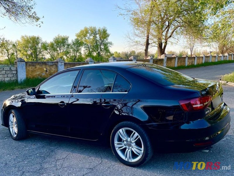 2016' Volkswagen Jetta photo #3