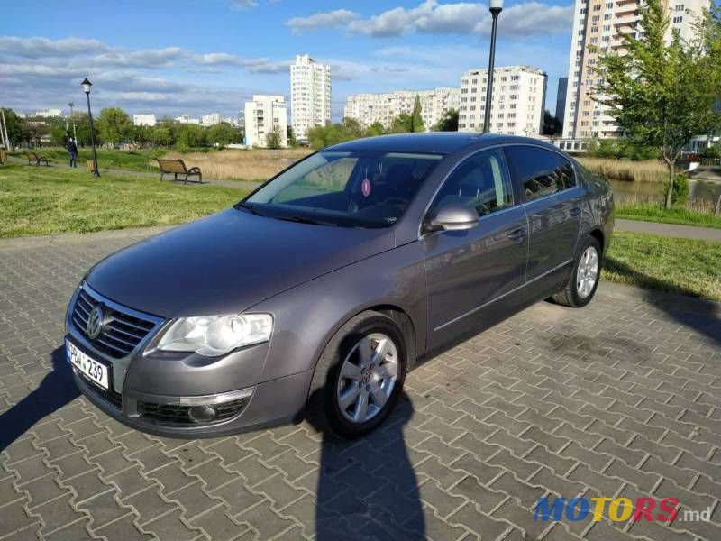 2007' Volkswagen Passat photo #4