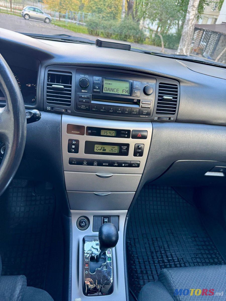 2005' Toyota Corolla photo #6