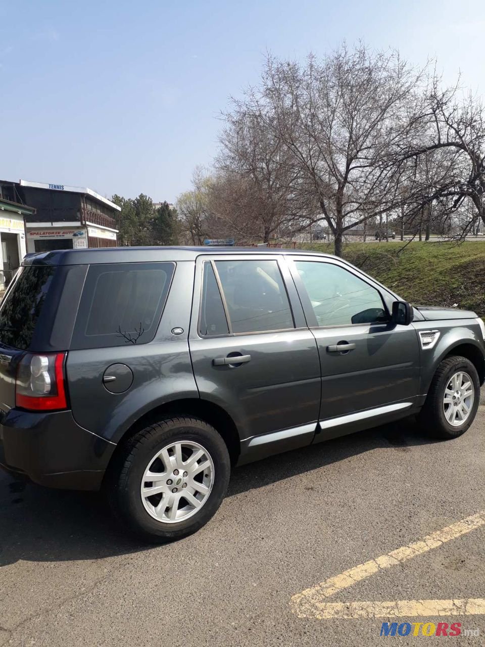 2011' Land Rover Freelander photo #3