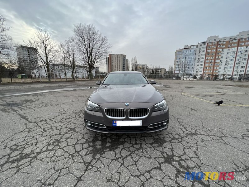 2015' BMW 5 Series photo #2