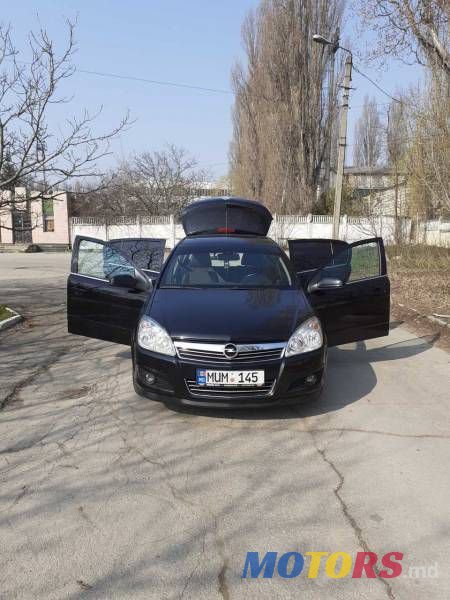 2009' Opel Astra photo #4