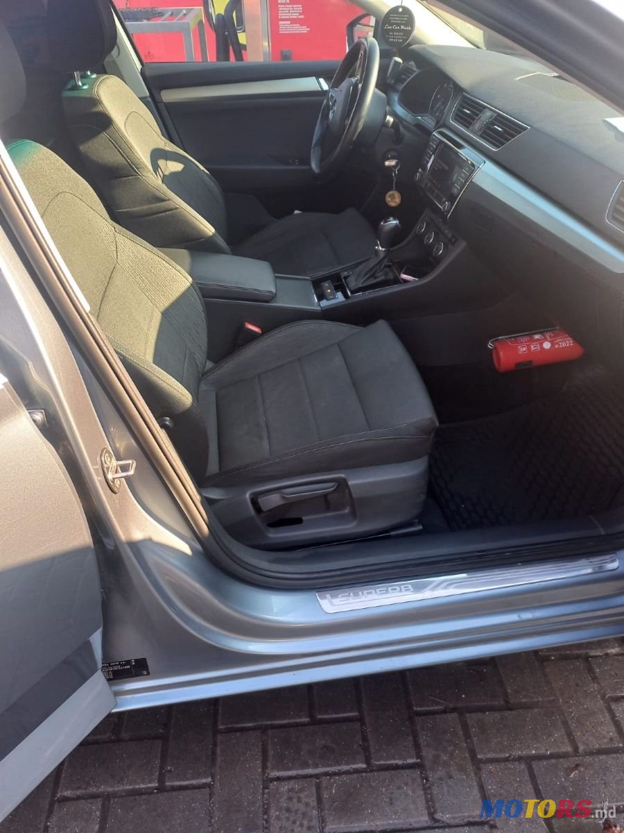 2016' Skoda Superb photo #2