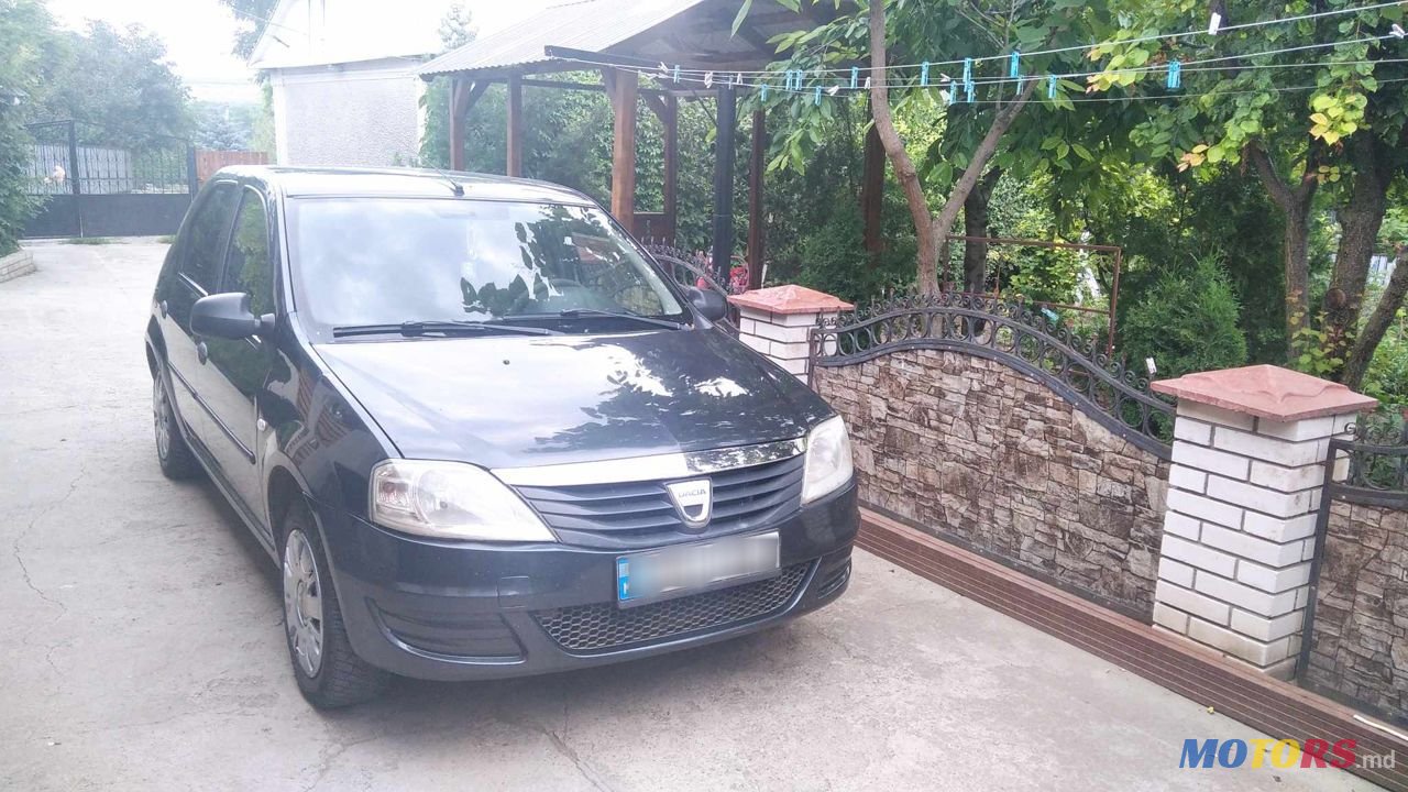 2008' Dacia Logan photo #1