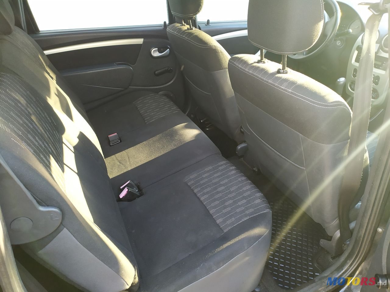 2010' Dacia Logan Mcv photo #6