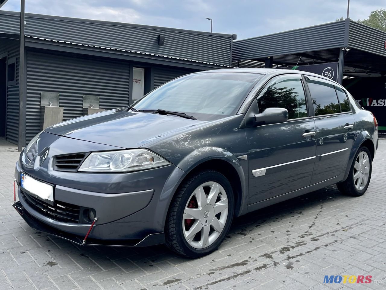 2007' Renault Megane photo #6
