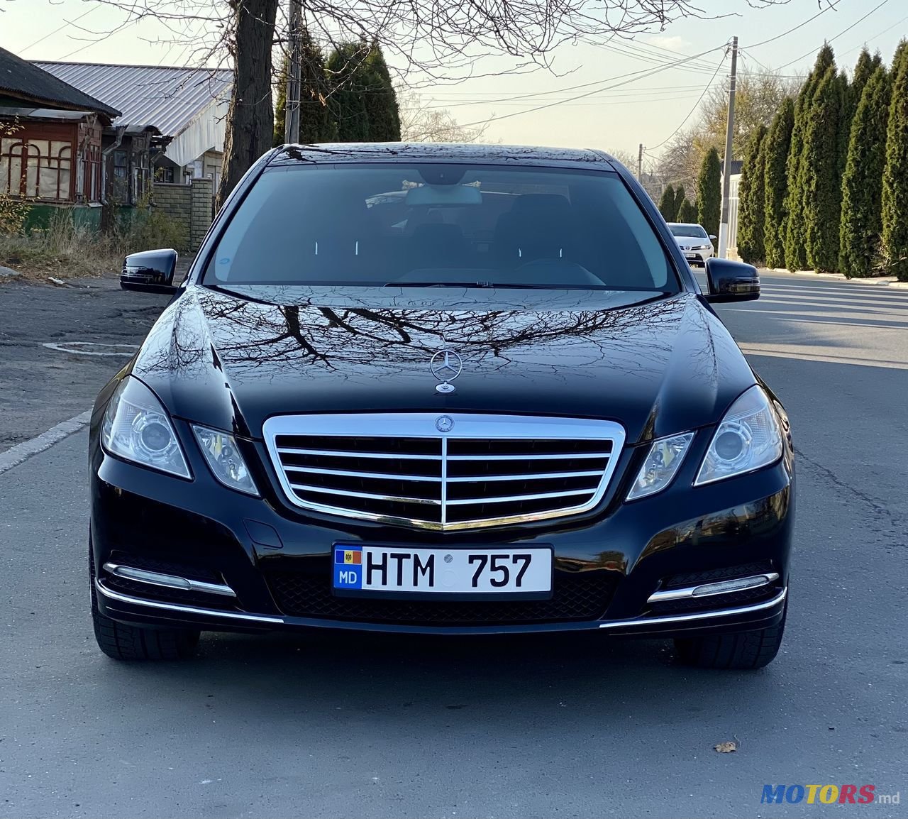 2011' Mercedes-Benz E Класс photo #2