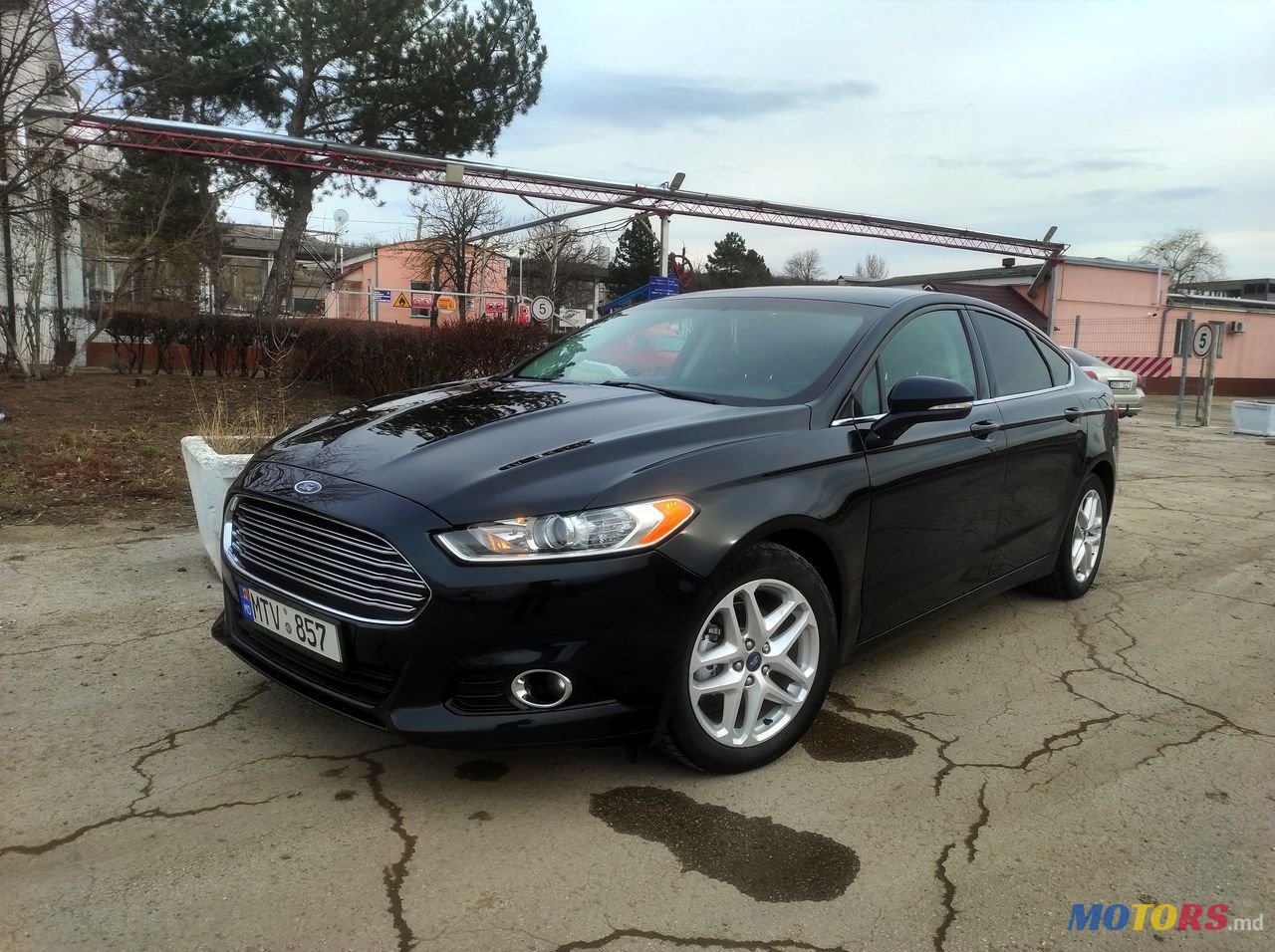 2013' Ford Fusion photo #6