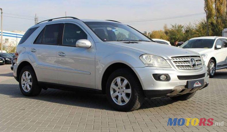 2005' Mercedes-Benz Ml photo #1