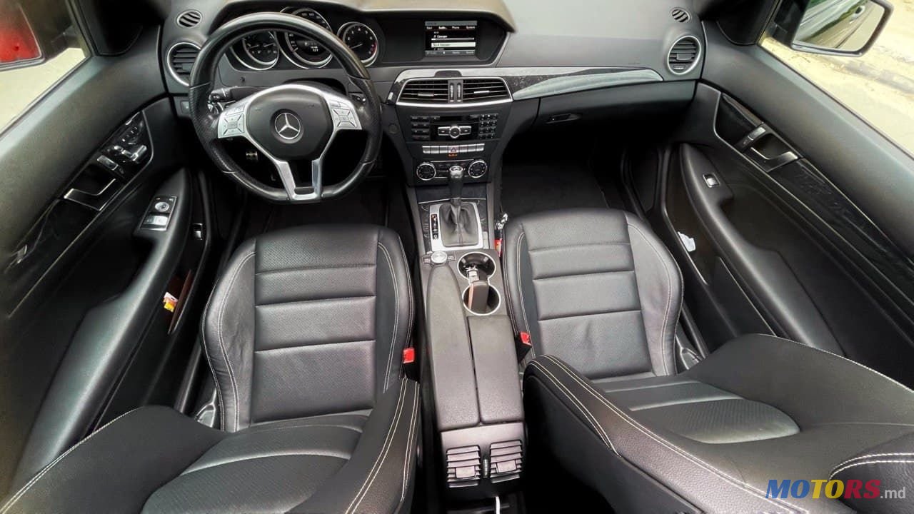 2014' Mercedes-Benz C-Class Coupe photo #5