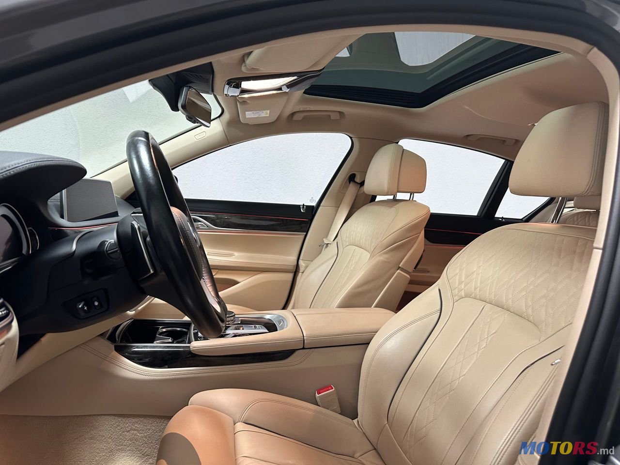 2016' BMW 7 Series photo #6