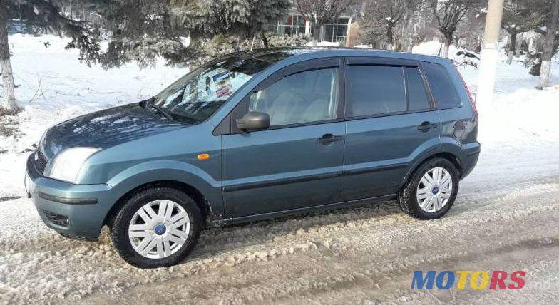 2003' Ford Fusion photo #1