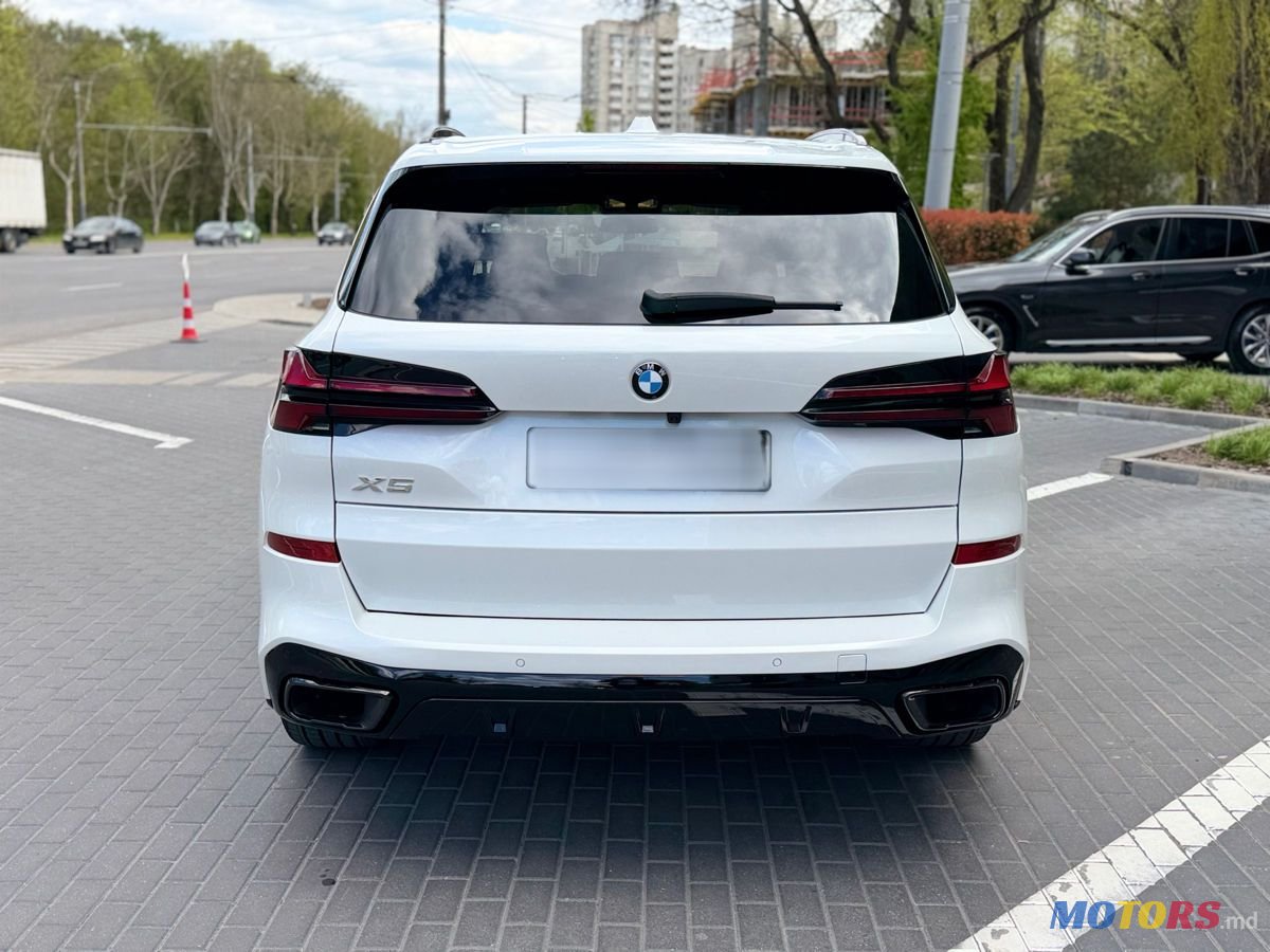 2024' BMW X5 photo #2