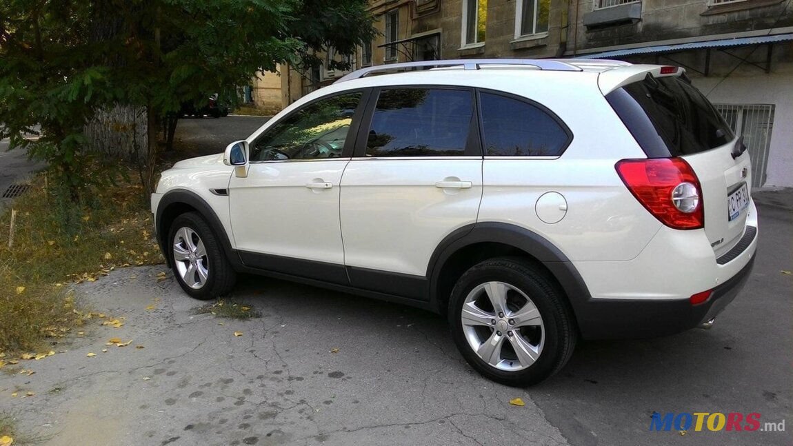 2011' Chevrolet Captiva photo #1