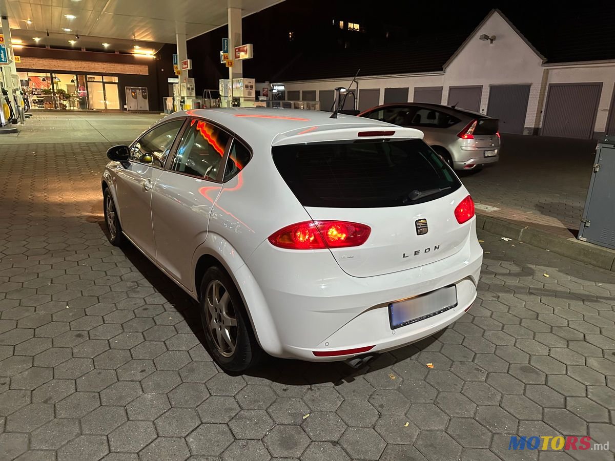 2011' SEAT Leon photo #4