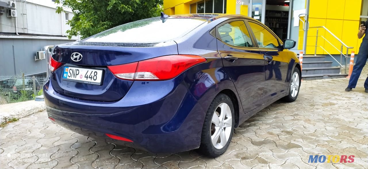 2013' Hyundai Elantra photo #6