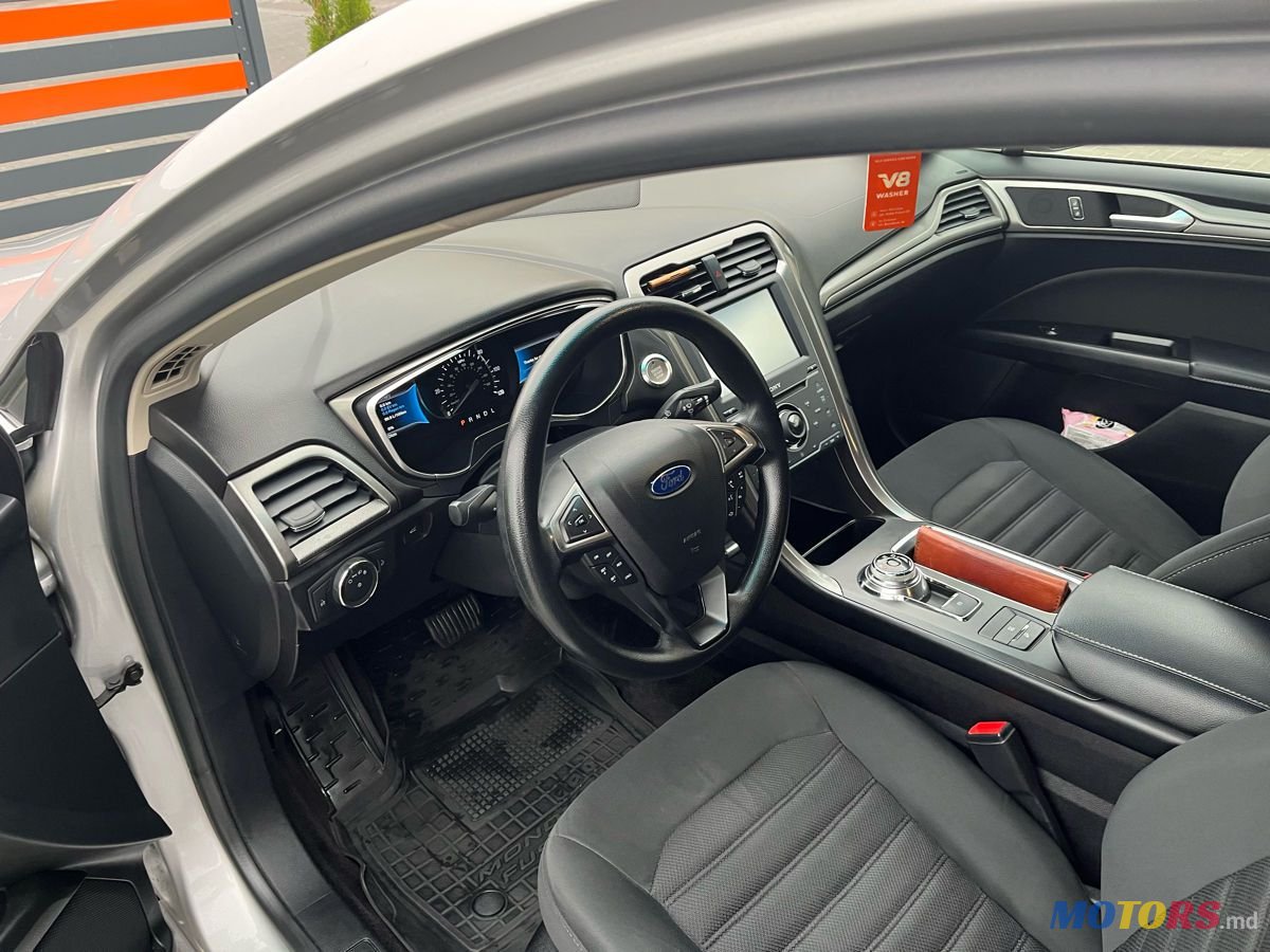 2017' Ford Fusion photo #4