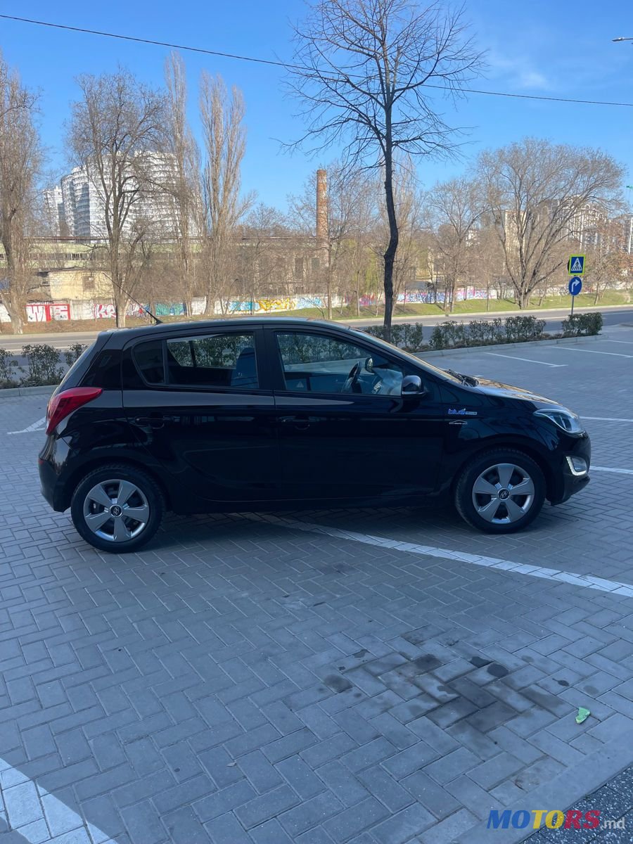 2015' Hyundai i20 photo #6